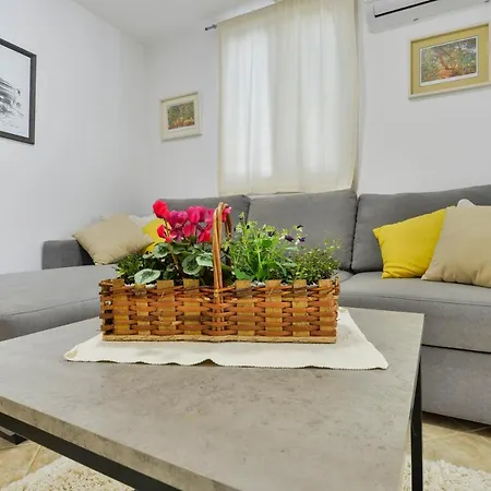 Privlaka House