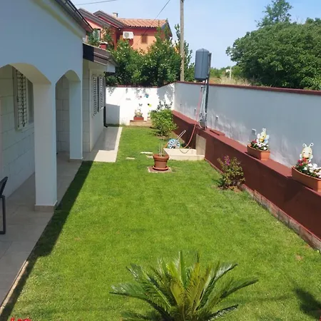 House Ferienhaus